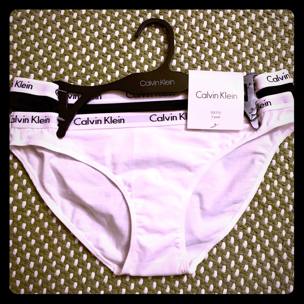 BRAND NEW Calvin Klein Bikini 2-Pack 🍑🍑